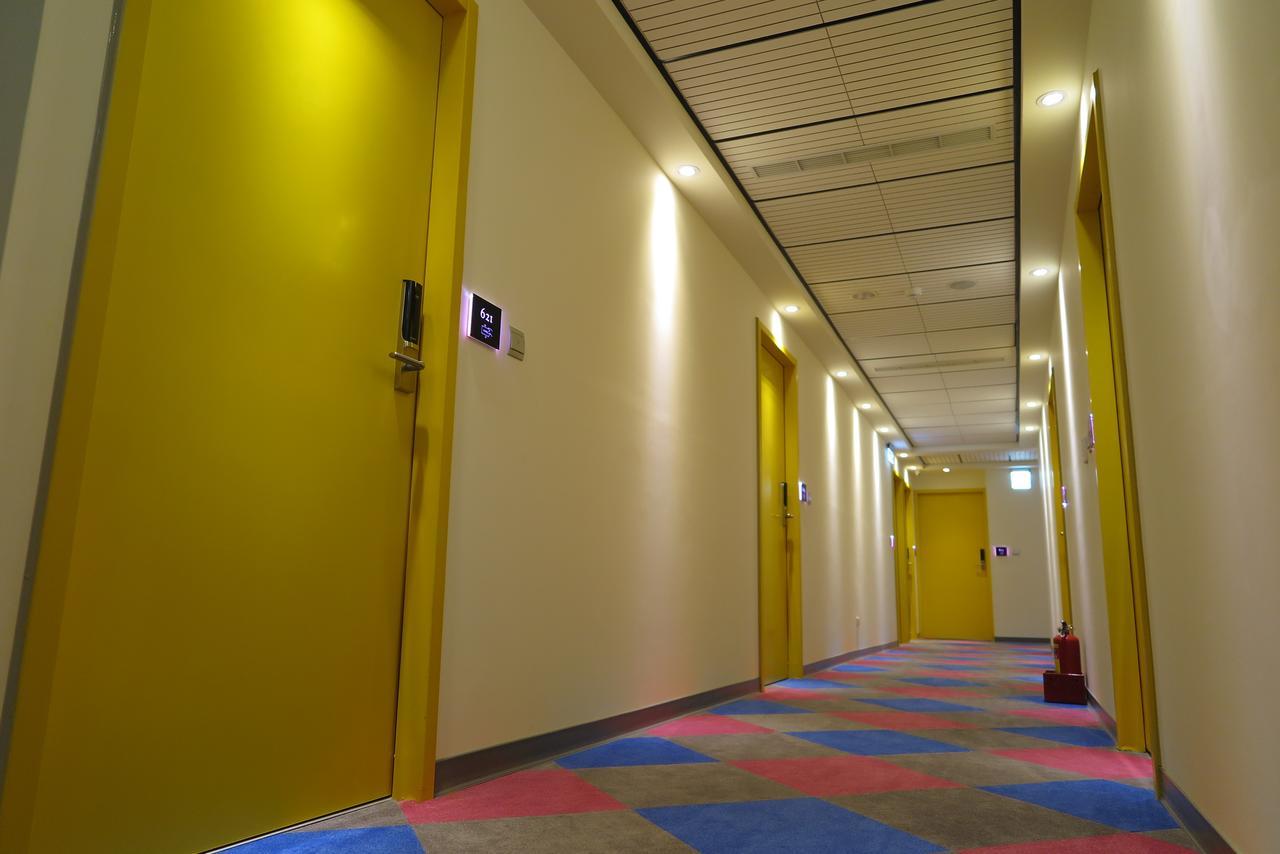 191 Hotel Taoyuan Extérieur photo